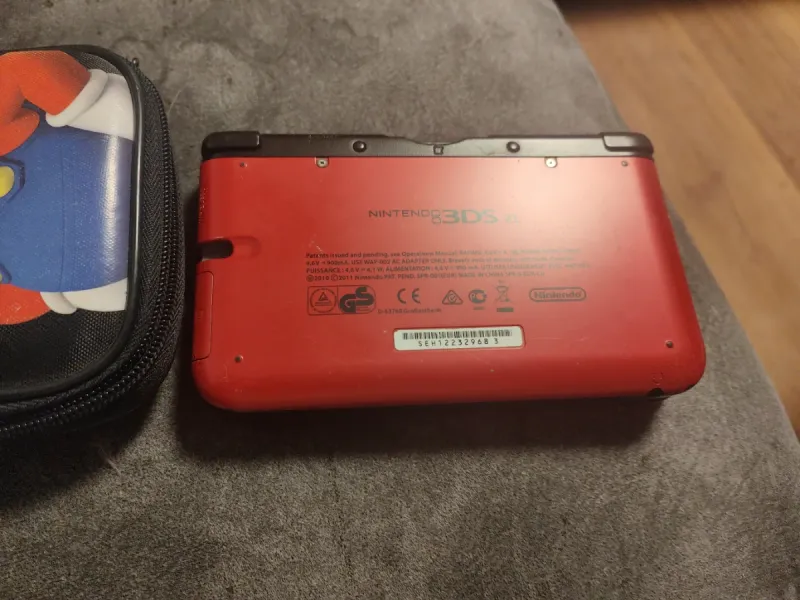 Nintendo 3DS XL Negra + Funda Mario afbeelding 3