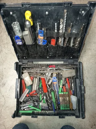 Caja de accesorios para herramientas