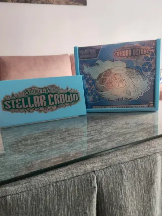 Caja ETB Pokémon Stellar Crown Corona Astral