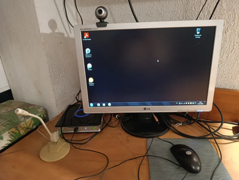 Mini PC Zotac + monitor LG + Accesorios