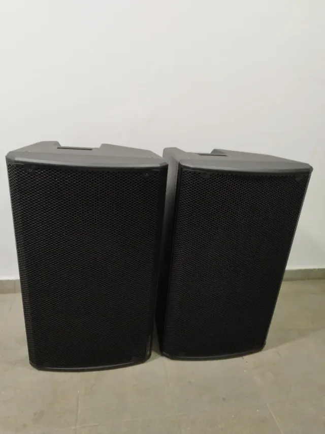 Altavoces Activos db Technologies Opera 15