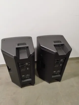 Altavoces Activos db Technologies Opera 15