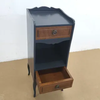 Mesita de noche provenzal restaurada