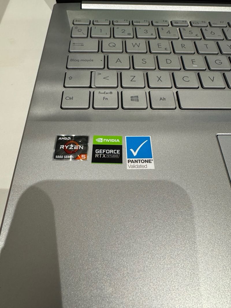 Asus Vivobook M3500QC afbeelding 5