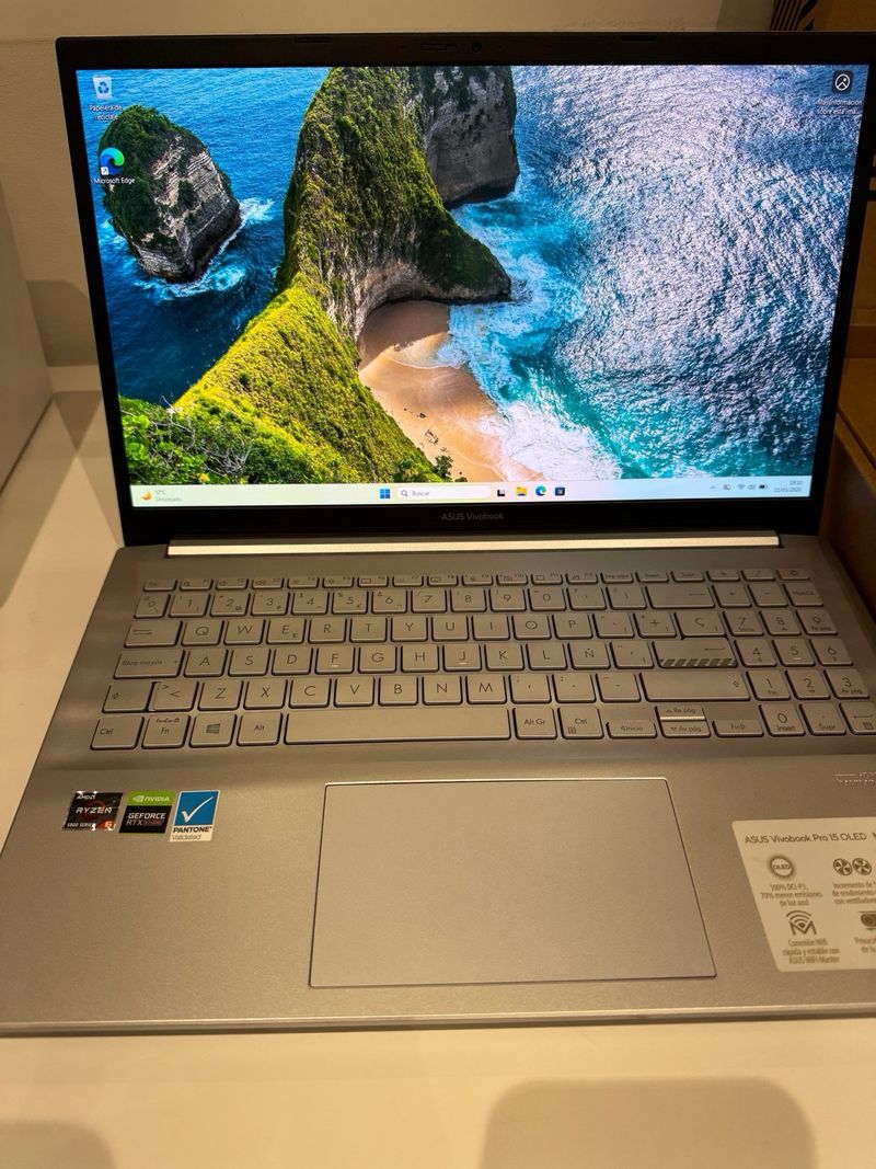 Asus Vivobook M3500QC afbeelding 3