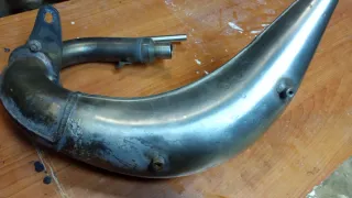 Tubo de escape Rieju nuevo a estrenar