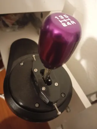 Volante T300 e leva cambio TH8A Thrustmaster e pedaliera