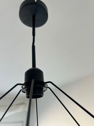 Lámpara de techo metal IKEA y cordón Negro Sklum