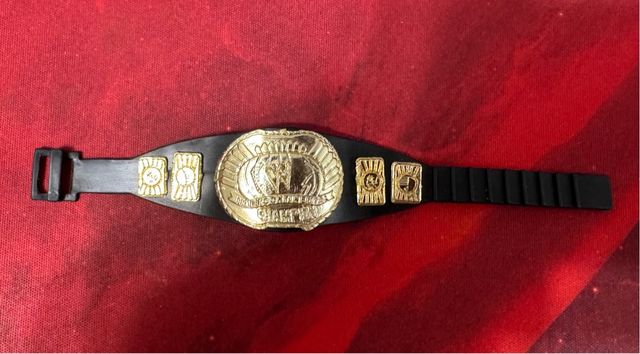 Campeonato WWE Intercontinental Dorado