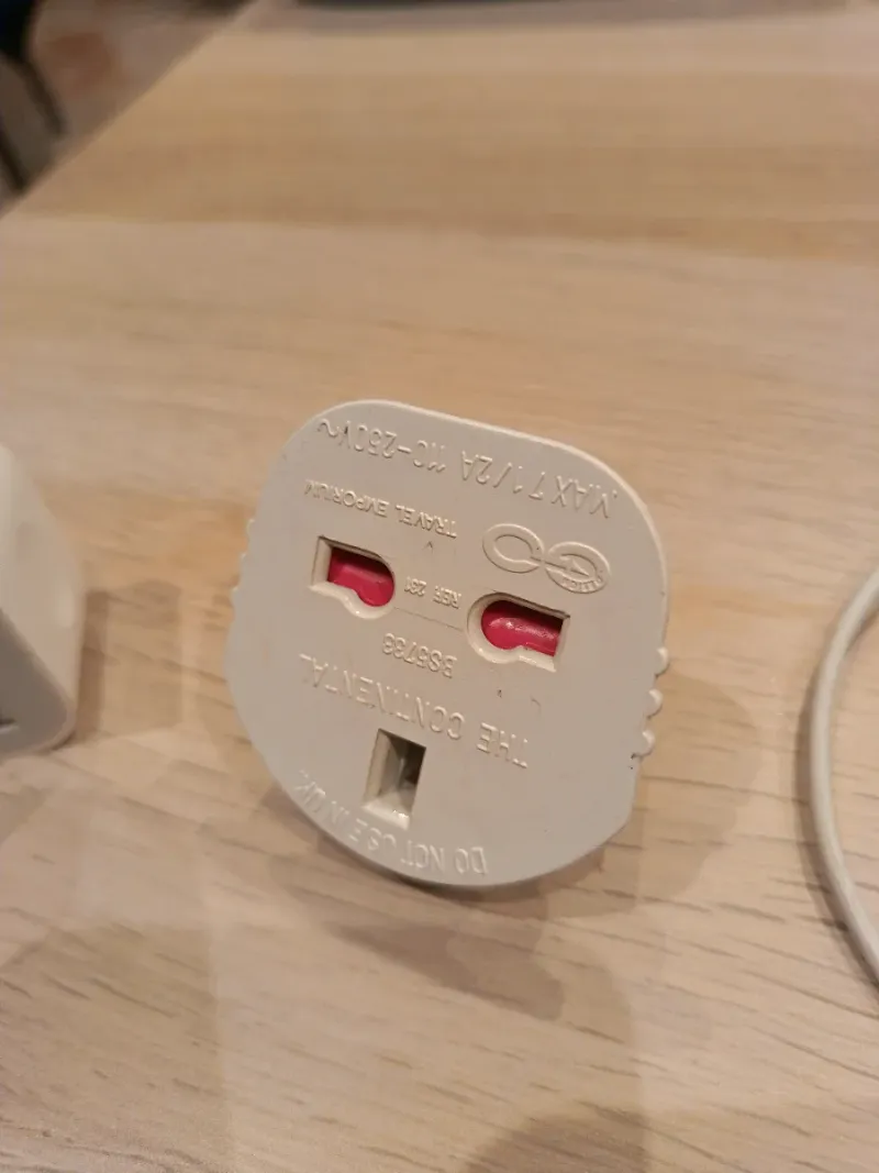 Cargador iphone blanco y adaptador afbeelding 2