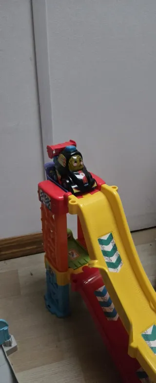 Pista de coches Tuc Tuc