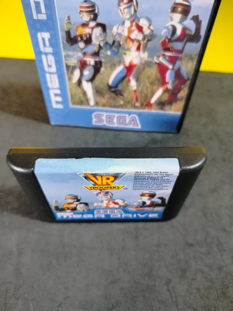 Sega Mega Drive VR Troopers Juego afbeelding 2