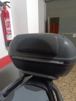 Baúl Shad para moto