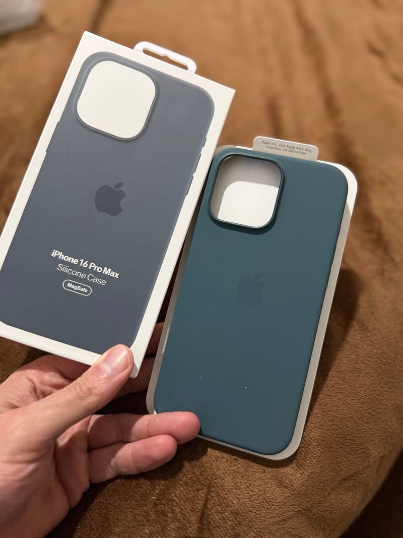 Funda de silicona para iPhone 16 Pro Max Verde Lago