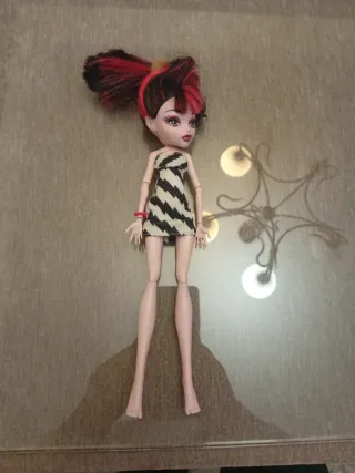 Monster High Draculaura