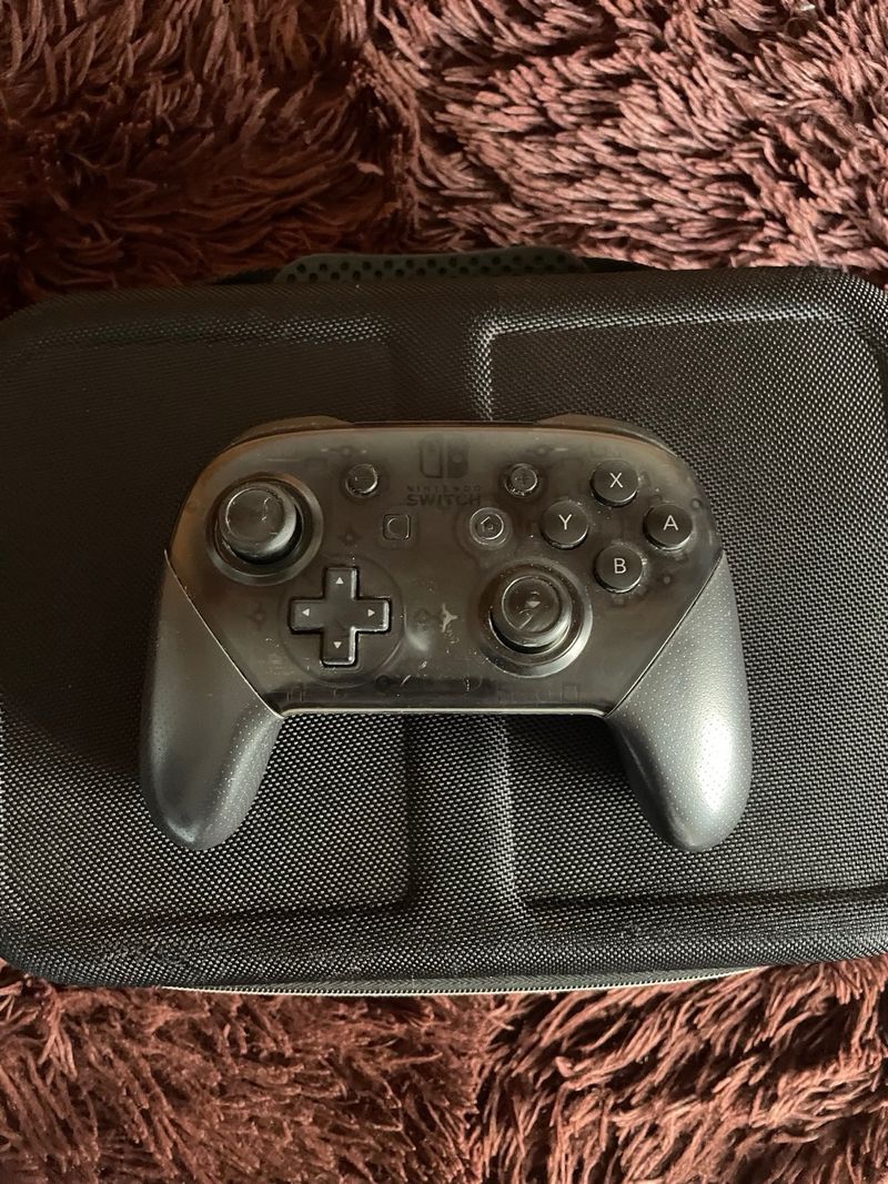 Pack complet Nintendo Switch Con accesorios. afbeelding 6