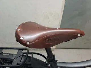 Sillín Brooks de cuero marrón