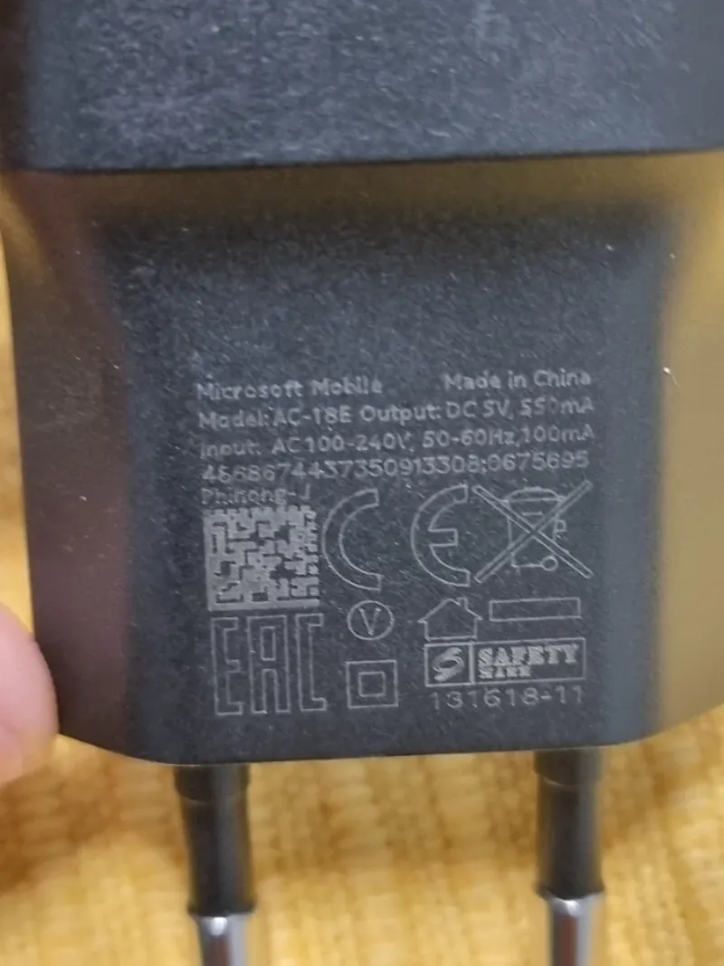 Cargador Nokia Micro USB afbeelding 2