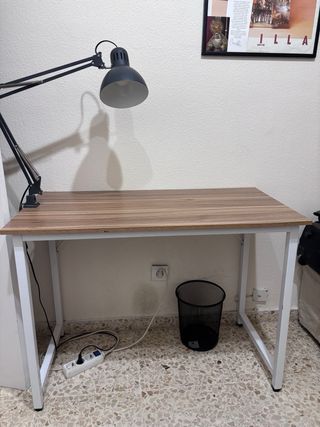 Mesa de escritorio madera y metal
