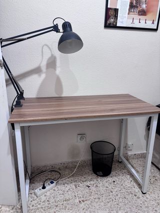 Mesa de escritorio madera y metal
