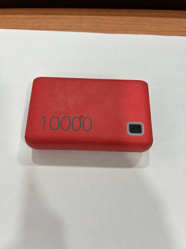 Batería Portátil 10000 mAh Roja