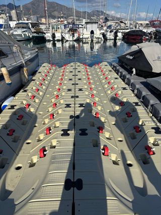 Se alquila plaza para moto de agua