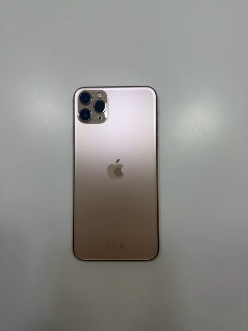 iPhone 11 Pro Max Dorado