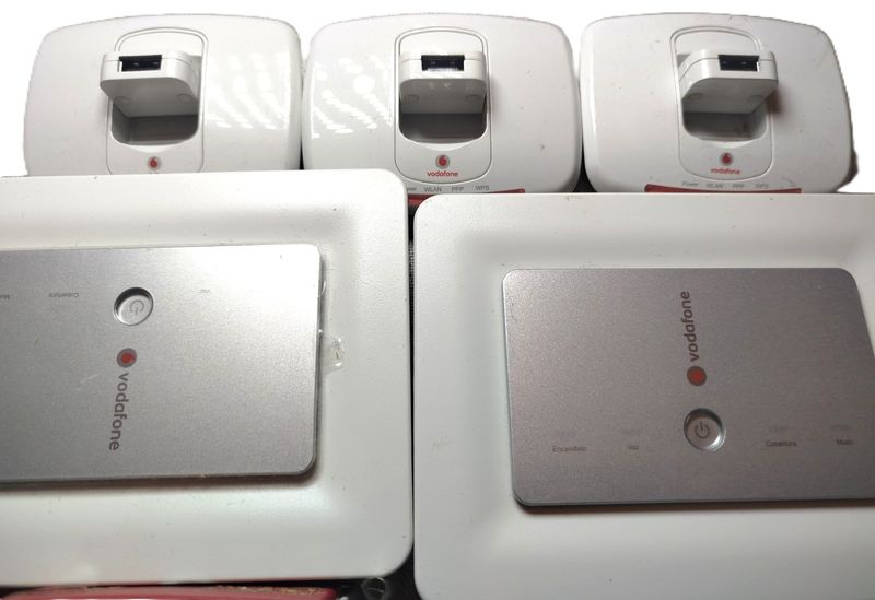 LOTE 7 BASES WIFY + 2 MODEM USB afbeelding 2