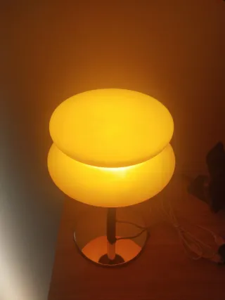 Lámpara naranja doble moderna