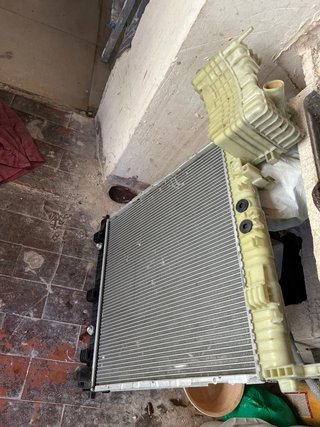 Radiador Mercedes Vito Buen Estado