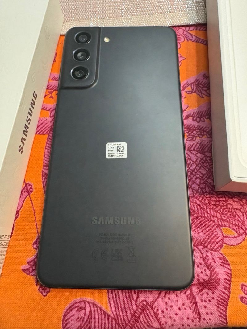 Samsung S21 FE 5G afbeelding 2
