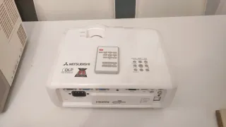 Proyector Mitsubishi VLT-EX240LP Blanco