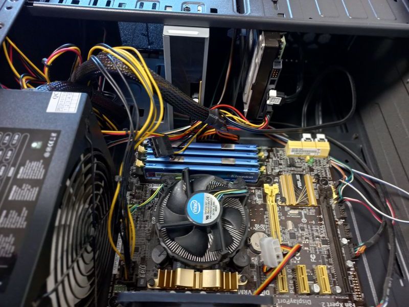 Torre PC Windows 11 i5 8GB RAM 1TB HDD afbeelding 5