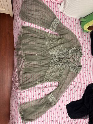 Camiseta verde transparente encaje talla única