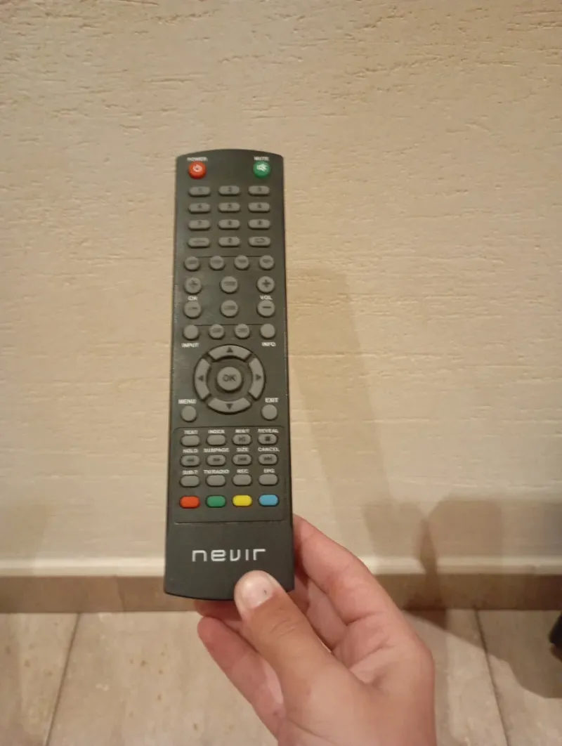 Televisor Nevir 32 Seminuevo  (Precio negociable) afbeelding 3
