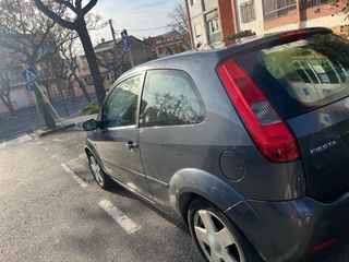 Ford Fiesta 2004