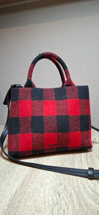 Bolso Parfois cuadros rojo y negro