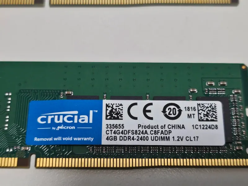2x Crucial 4GB DDR4 RAM + MSI H110i PRO placa base afbeelding 2