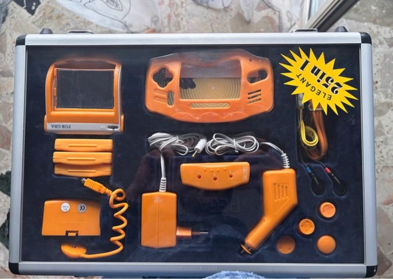 Estuche de accesorios Game Boy Advance