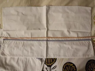 Lenzuola cotone rosse e bianche