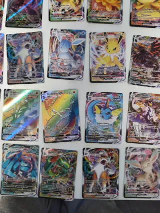 Cartas Pokémon VMAX y GX + Forros + Estuche.
