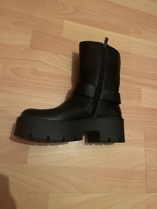 Botas MTNG Talla 39 Negras