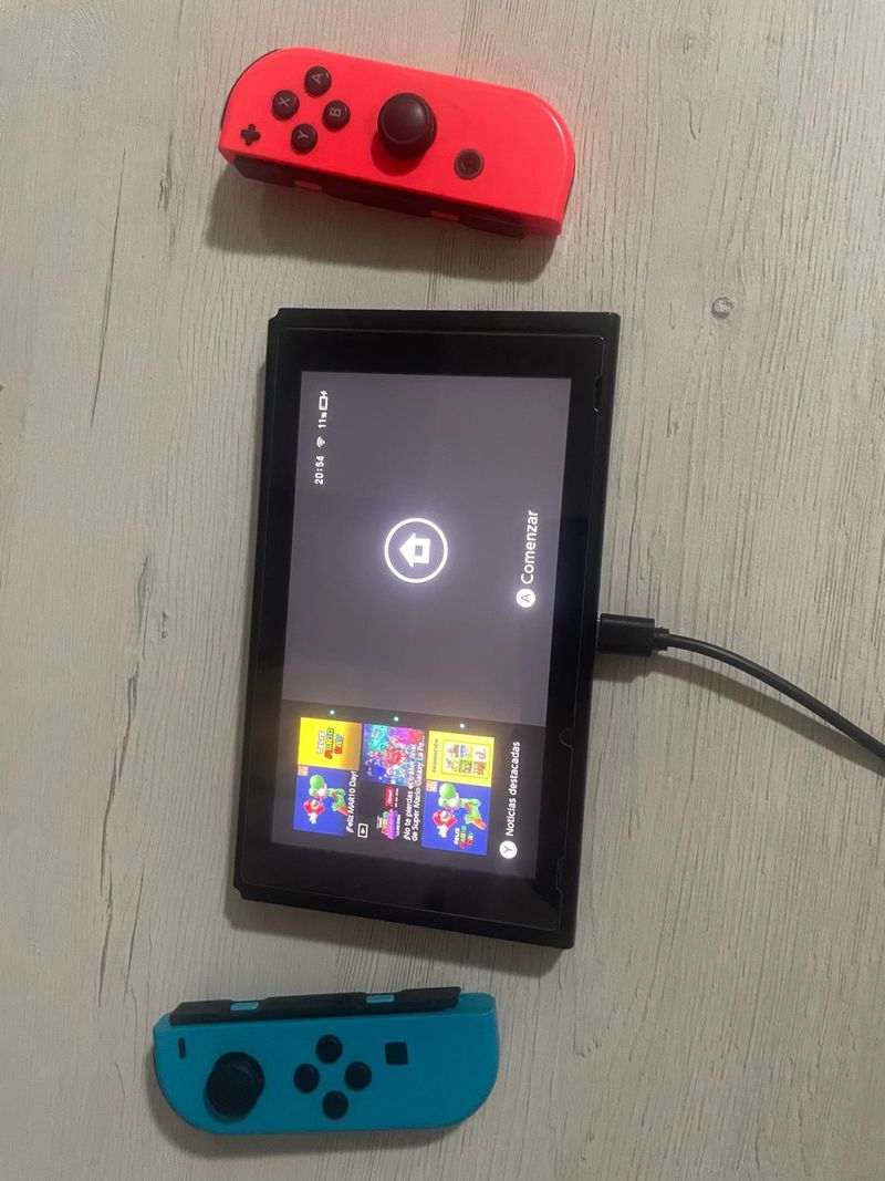 Nintendo Switch Azul/Rojo + Accesorios afbeelding 2