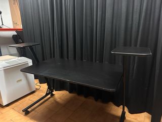 Mesa estudio negra con soportes