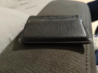 Cartera Negra con Ventana
