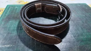 Cinturón de cuero marrón personalizado