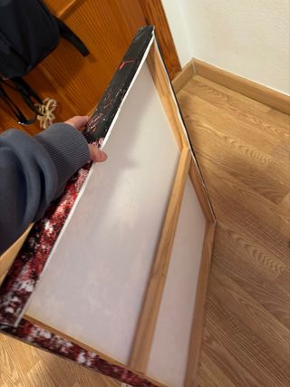 Cuadro abstracto negro y rojo