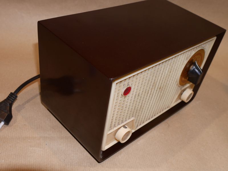 Radio Antigua Marrón y Beige afbeelding 2