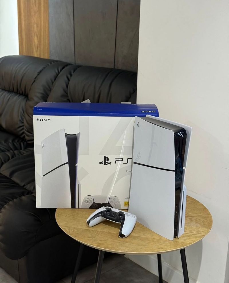 PlayStation 5 Slim Disco 1TB Blanca