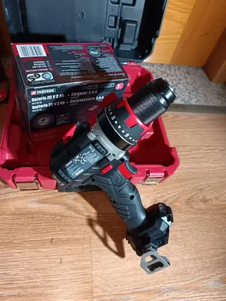Taladro Percutor Parkside 20V Nueva COMPLETO